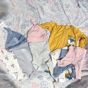 Preemie Baby Bundle - Baby Girl - Carters and Gerber Baby